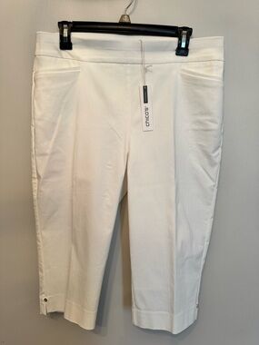 Chico's White Pull-On Capri Pants NWT size 1.5(10)